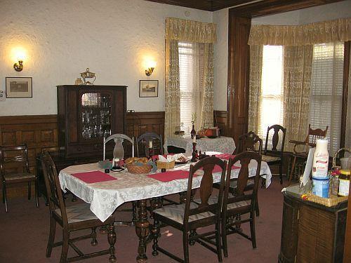 Olde Judge Mansion B&B Troy Restaurant photo